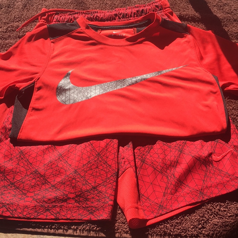 Boys Nike top and shorts